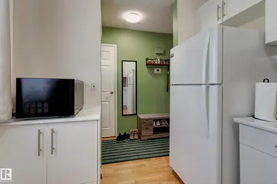 Interior photo 2 of 5626 19A AV NW