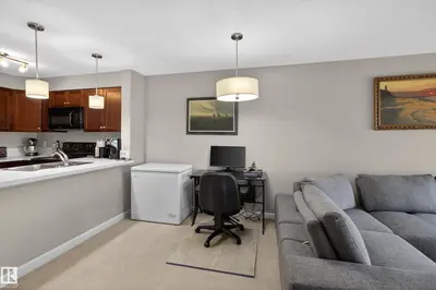 Interior photo 4 of #207 3719 WHITELAW LN NW