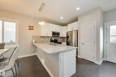 Interior photo 3 of 6687 CARDINAL RD SW