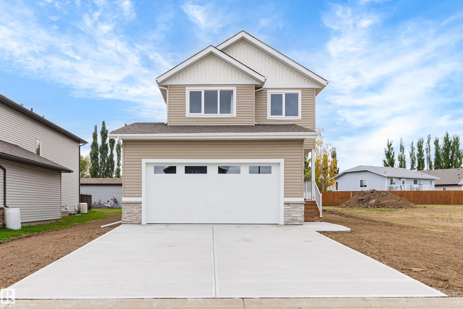 5121 53A AV, Legal - 4 bedroom Detached Single Family for sale