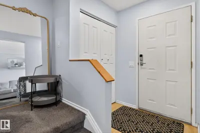 Interior photo 4 of 5511 51 AV
