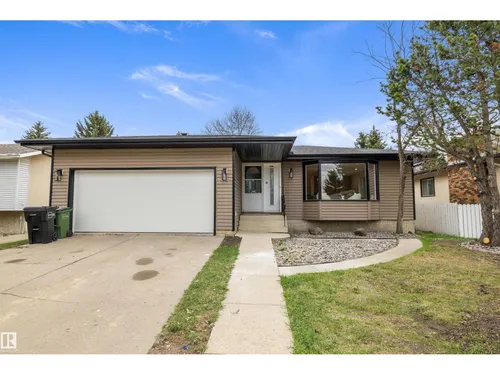 3515 105B ST NW, Edmonton - $599,000