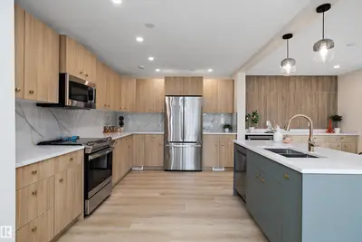 Interior photo 4 of 3515 105B ST NW