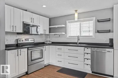 Interior photo 2 of 11910 95 ST NW