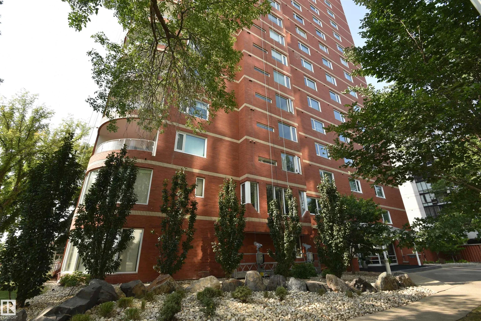 #201 10010 119 ST NW, Edmonton - 2 bedroom Apartment for sale