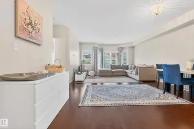 Interior photo 4 of #226 4304 139 AV NW
