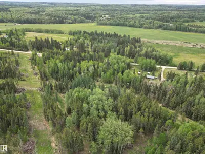Interior photo 3 of Twp Rd 465A