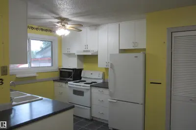 Interior photo 3 of 3814 37 AV