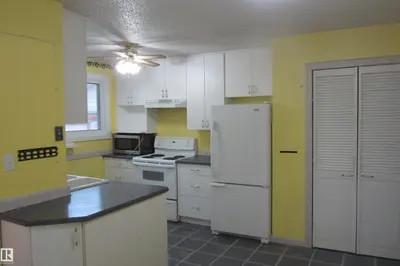 Interior photo 2 of 3814 37 AV