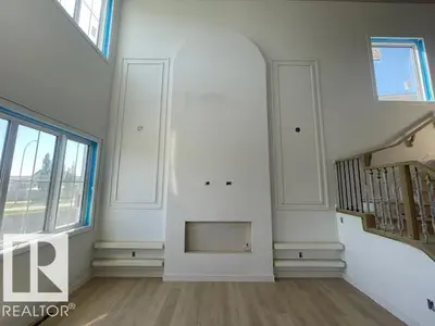 Interior photo 3 of 165 ELLIOTT WD