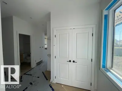 Interior photo 1 of 165 ELLIOTT WD