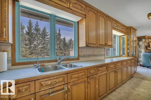 #30 255041 TWP ROAD 472, Rural Wetaskiwin County - $583,000