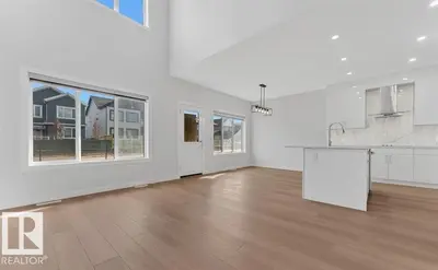 Interior photo 2 of 3025 39 AV
