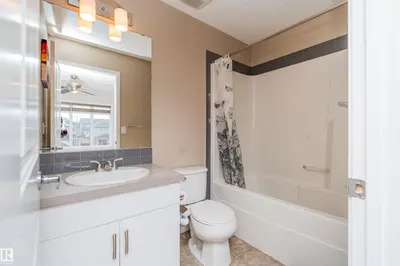 Interior photo 4 of 2122 52A ST SW