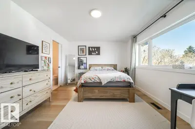 Interior photo 2 of 11303 111 AV NW