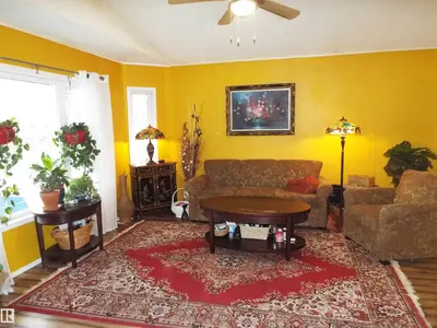 Interior photo 1 of 1059 Aspen Drive East