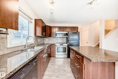 Interior photo 1 of 1285 CUNNINGHAM DR SW
