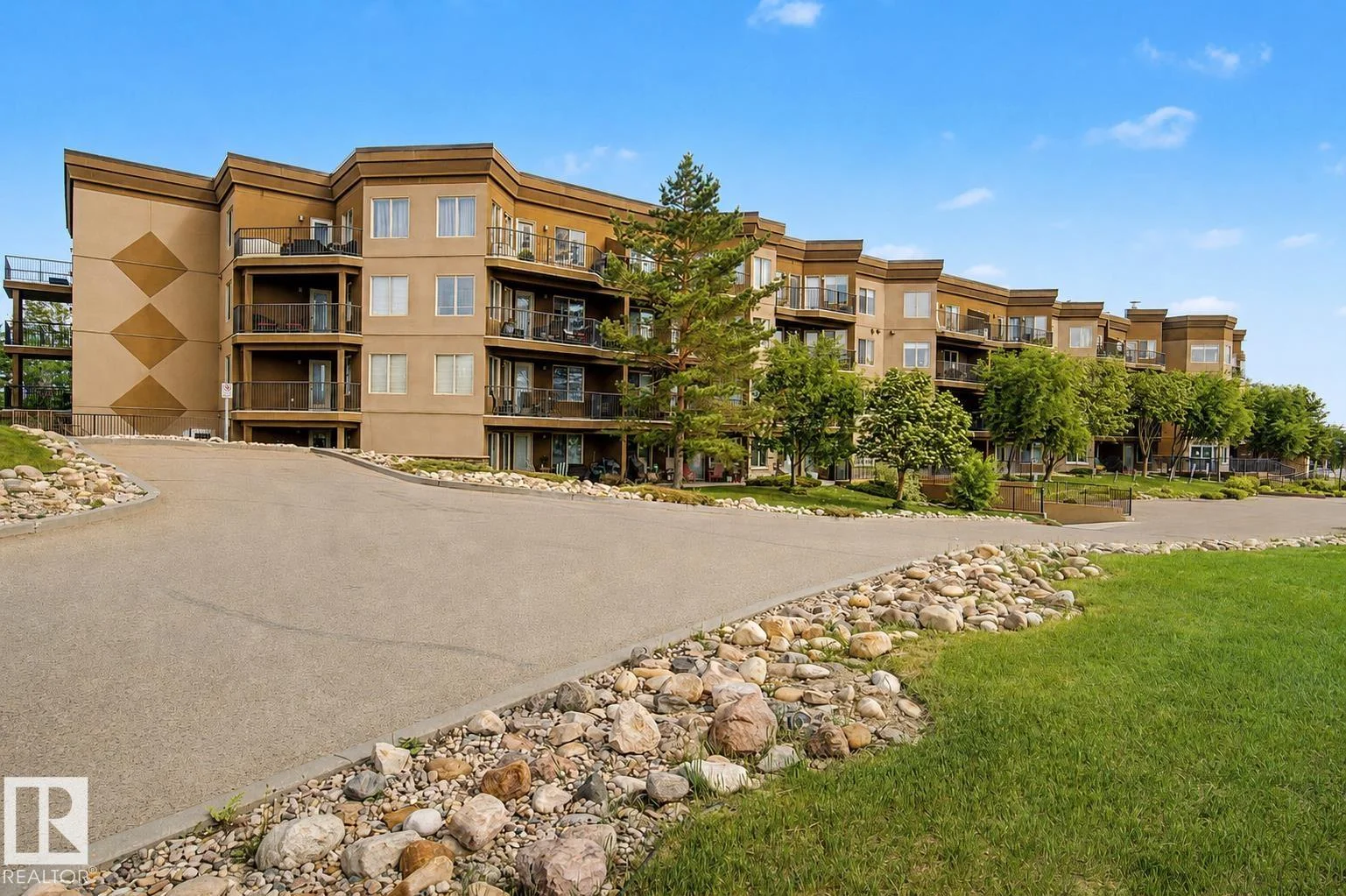 #303 530 HOOKE RD NW, Edmonton - 1 bedroom Apartment for sale