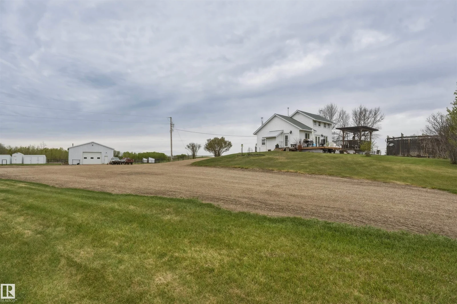 56502 RGE ROAD 33, Rural Lac Ste. Anne County - 2 bedroom Detached Single Family for sale