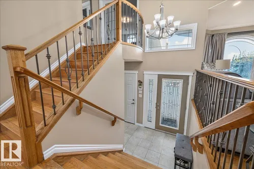 6050 164A AV NW, Edmonton - $575,000