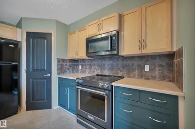 Interior photo 2 of #40 604 62 ST SW