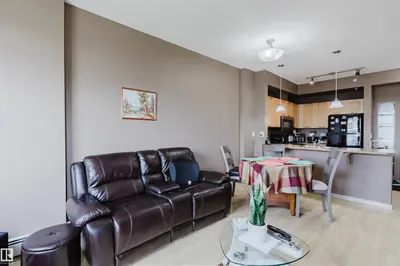 Interior photo 3 of #1-405 4245 139 AV NW