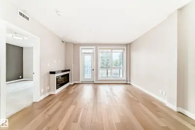 Interior photo 4 of #207 11710 87 AV NW
