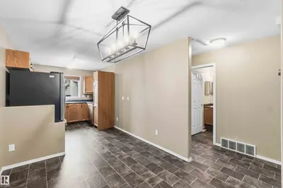 Interior photo 4 of #9 3811 85 ST NW