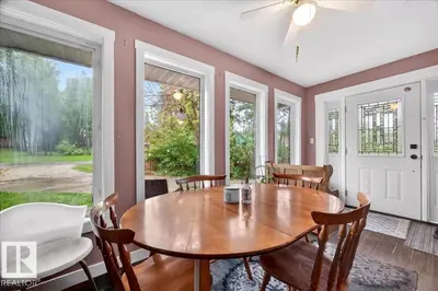 Interior photo 4 of 1311 Park CR