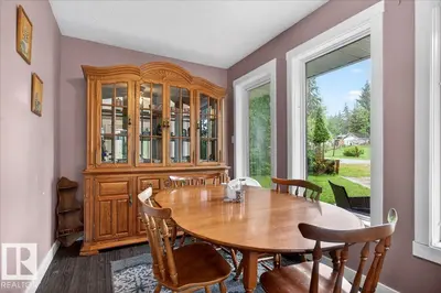 Interior photo 3 of 1311 Park CR