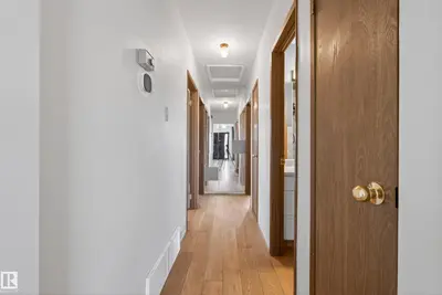 Interior photo 4 of 6203 90 AV NW