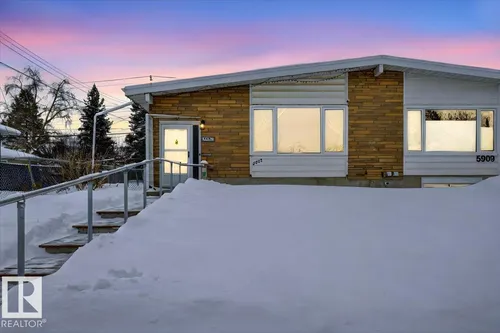 5907 84 AV NW, Edmonton - $319,000