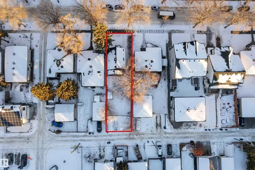 10657 64 AV NW, Edmonton - $349,000