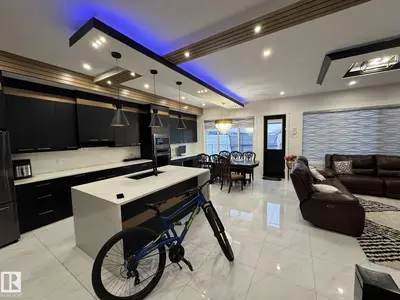 Interior photo 3 of 2123 18 AV NW