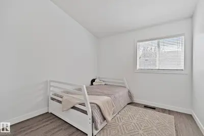 Interior photo 4 of 1 HUNT CO