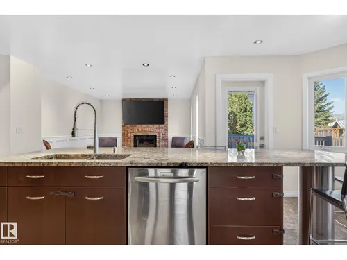 176 WAYGOOD RD NW, Edmonton - $725,000