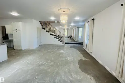 Interior photo 2 of 553 11207 TWP R 564