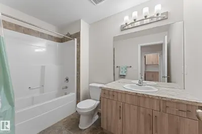 Interior photo 4 of 11840 122 ST NW
