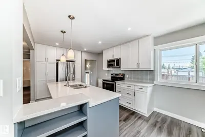 Interior photo 2 of 10521 163 ST NW