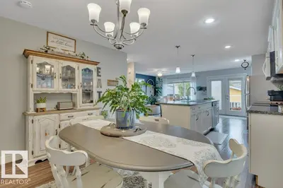 Interior photo 3 of 127 KIRPATRICK LI
