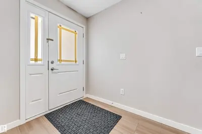 Interior photo 4 of 1624 33A ST NW