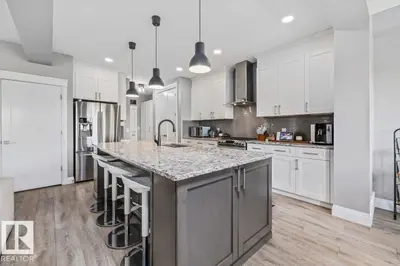 Interior photo 2 of 54 SPRING GA