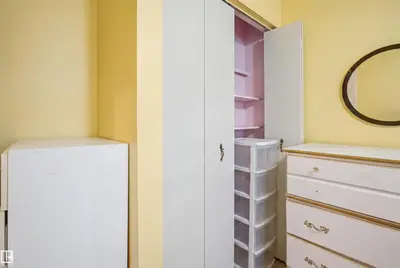 Interior photo 3 of 17 LAKEWOOD VG NW