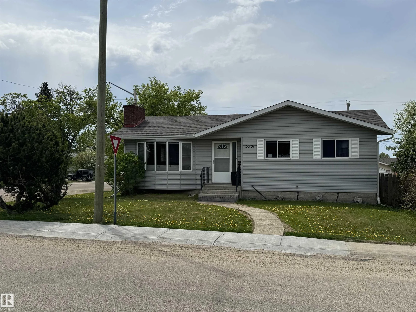 5501 46 AV, Drayton Valley - 4 bedroom Detached Single Family for sale