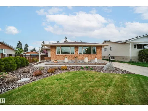 5431 113A ST NW, Edmonton - $899,800