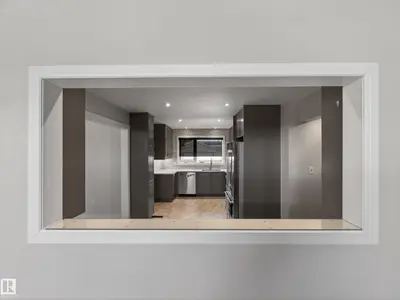 Interior photo 2 of 