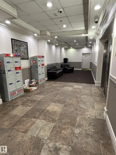 Interior photo 2 of 10160 114 ST NW