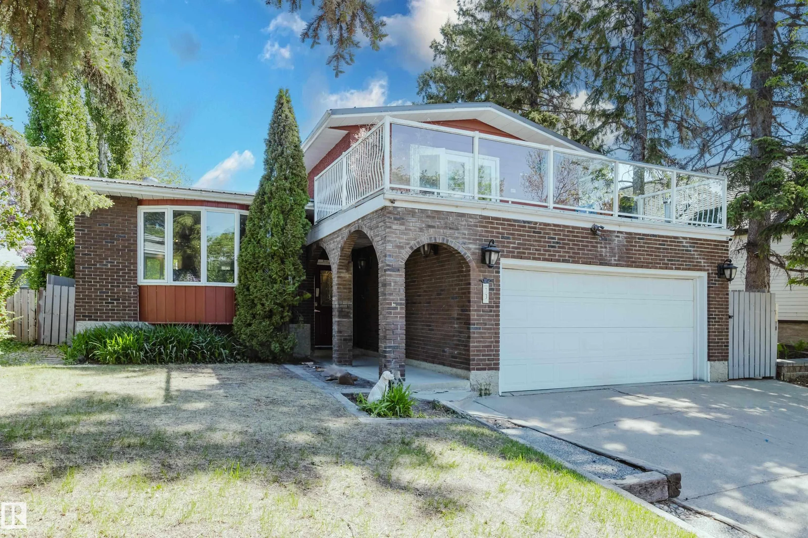 33 MILL DR, St. Albert - 5 bedroom Detached Single Family for sale