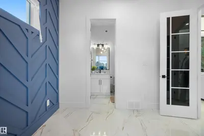 Interior photo 4 of 3904 GINSBURG CR NW