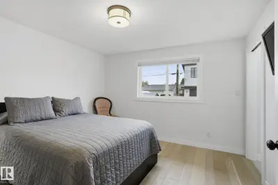 Interior photo 4 of 4502 53 AV